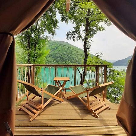 فندق Glamping Bagrem Jablanica المظهر الخارجي الصورة