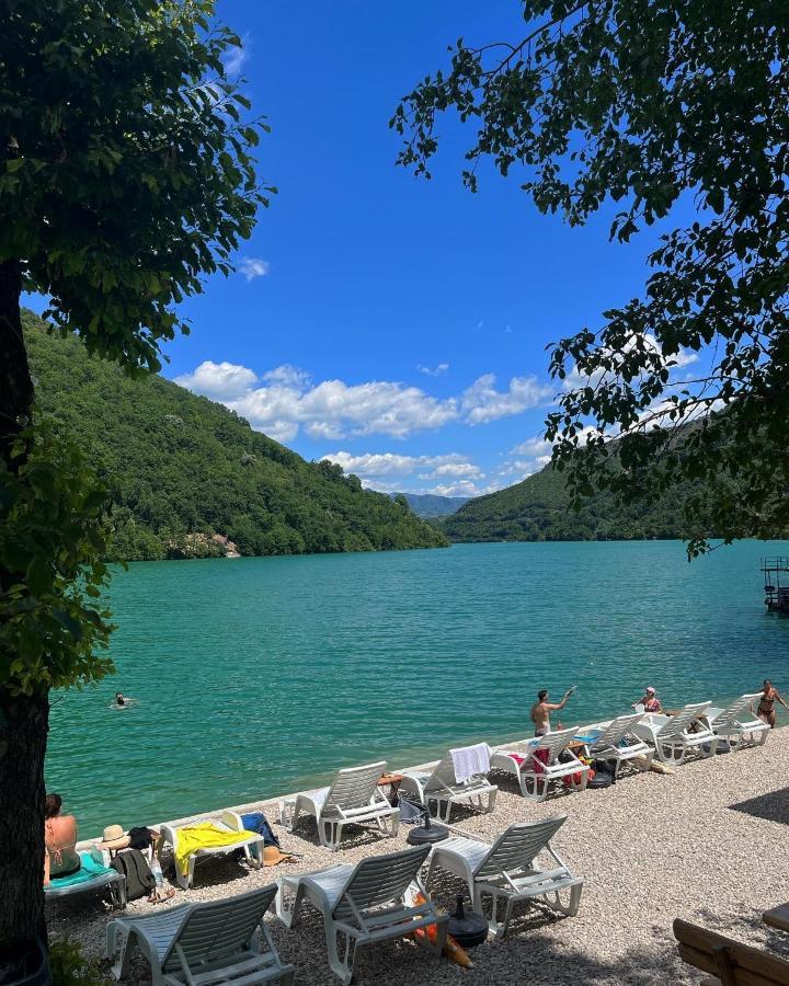 فندق Glamping Bagrem Jablanica المظهر الخارجي الصورة