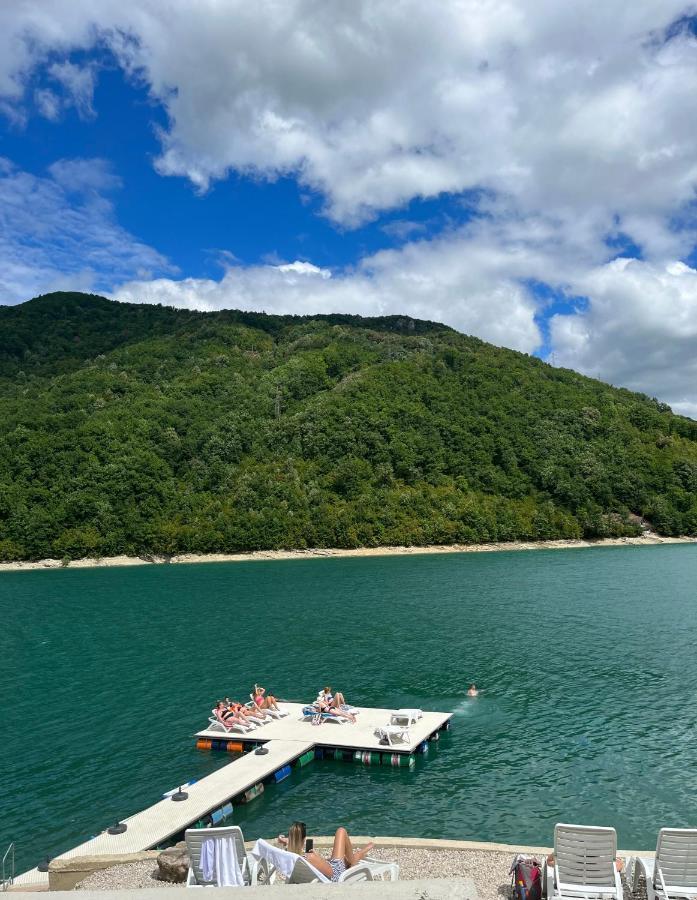 فندق Glamping Bagrem Jablanica المظهر الخارجي الصورة