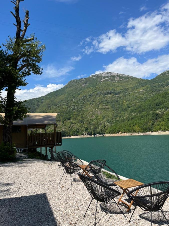فندق Glamping Bagrem Jablanica المظهر الخارجي الصورة