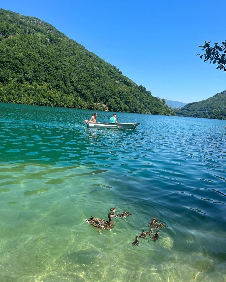 فندق Glamping Bagrem Jablanica المظهر الخارجي الصورة