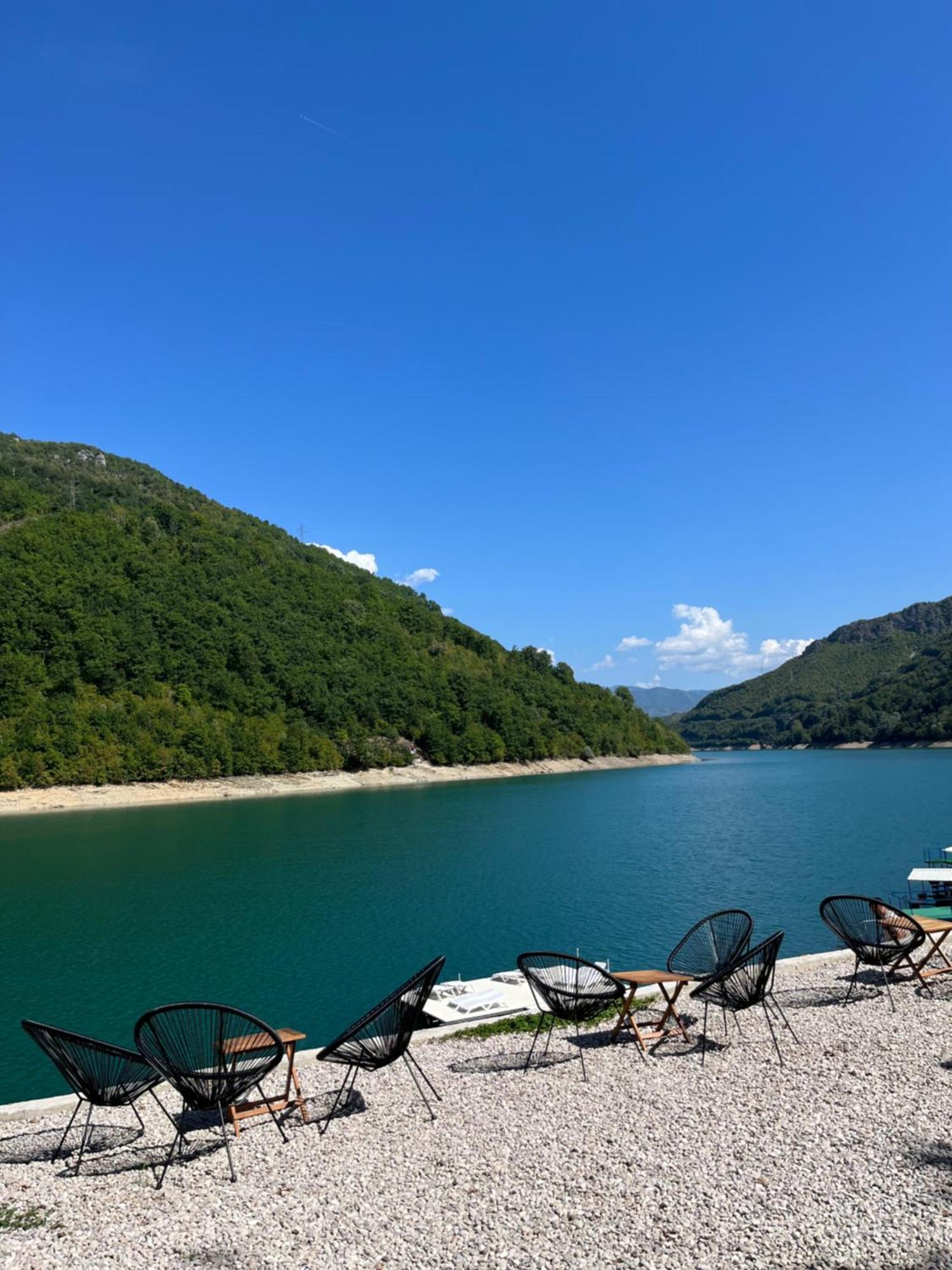 فندق Glamping Bagrem Jablanica المظهر الخارجي الصورة