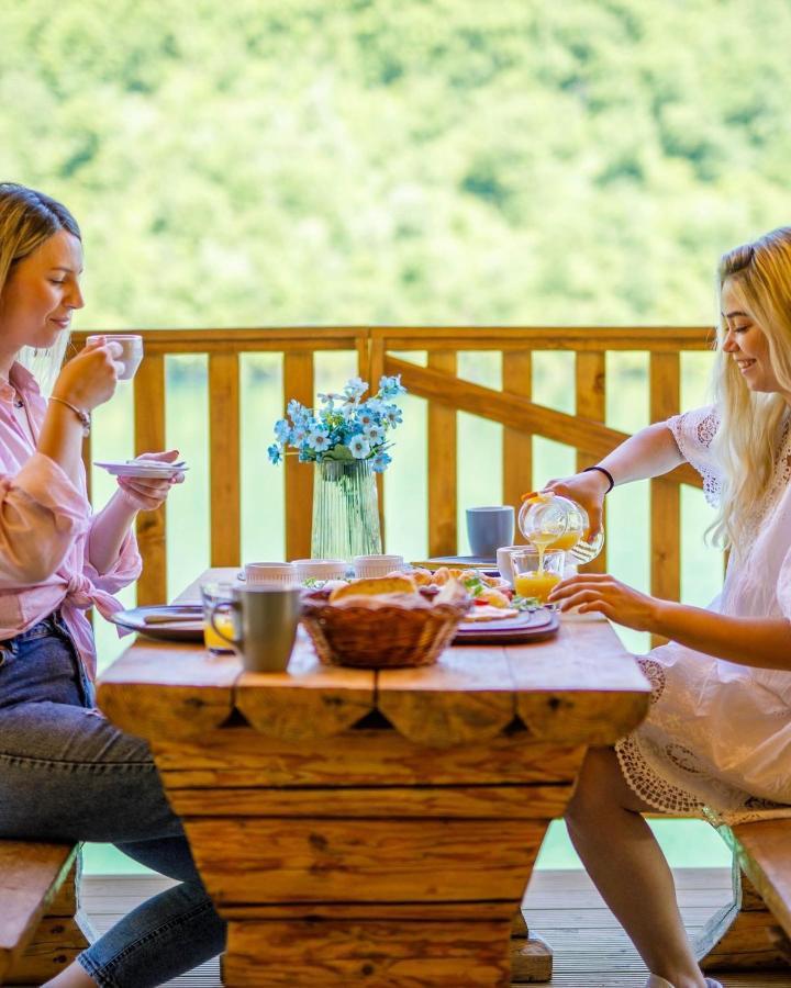 فندق Glamping Bagrem Jablanica المظهر الخارجي الصورة